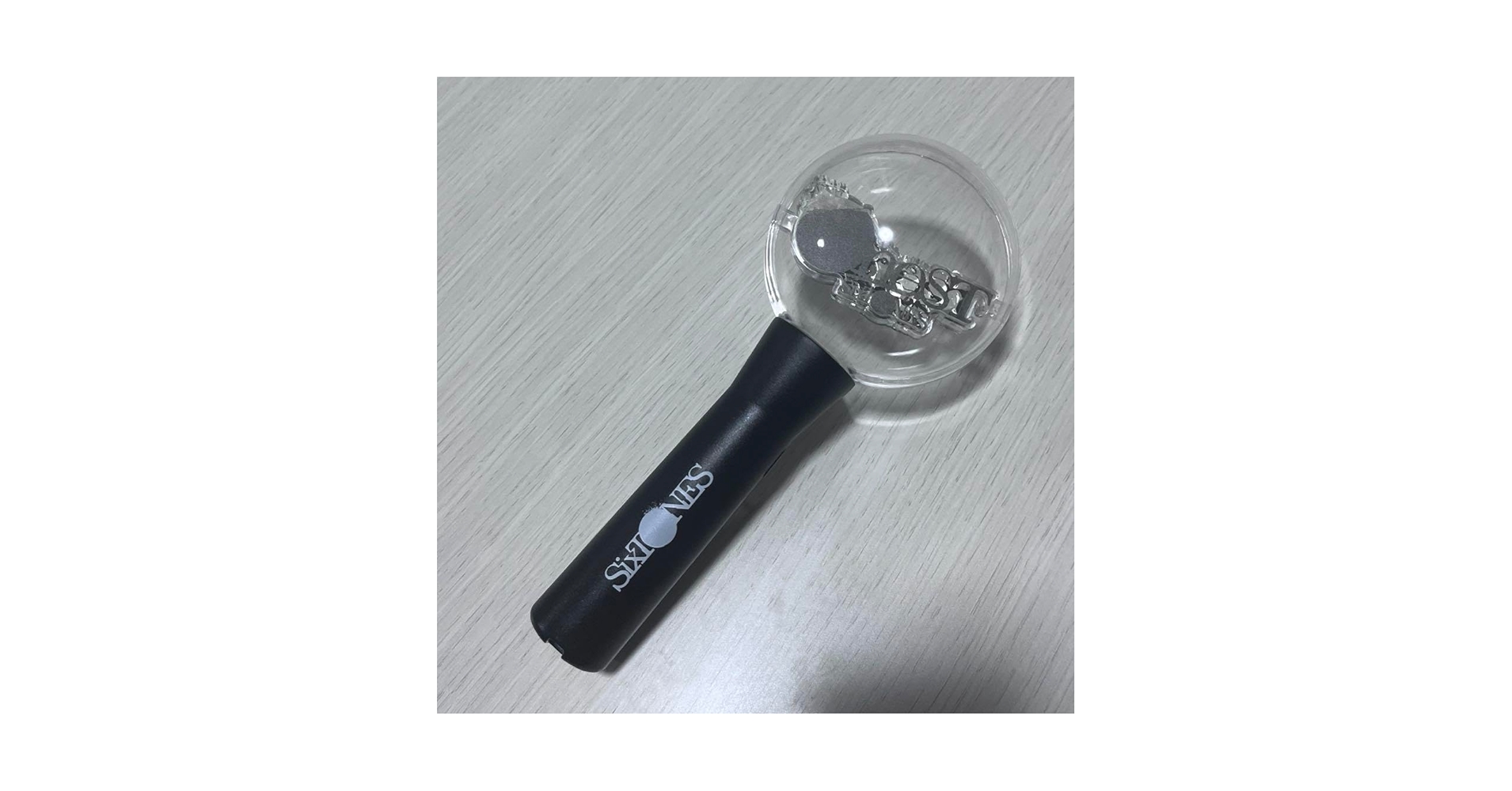 【美品】SixTONES OneST トレーナー＆ペンライト Amazon.co.jp: SixTONES ペンライト on est ONest : おもちゃ